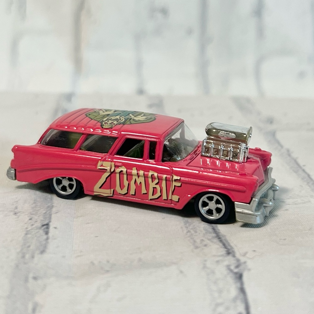 Racing Champions 56 Chevy
Nomad Scooby Doo Zombie
2.75" Diecast
